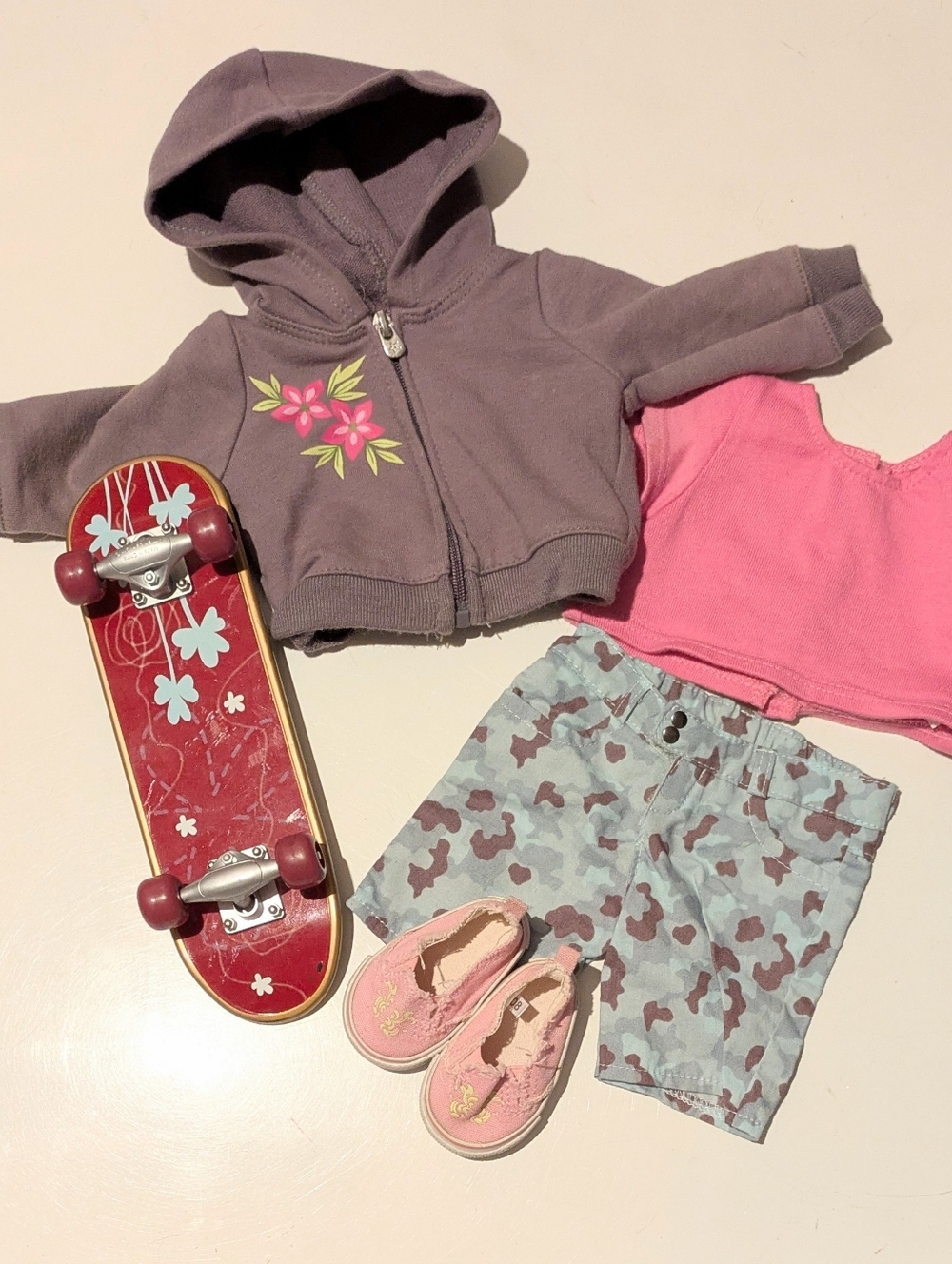 American Girl Skateboard Outfit II & Accessories
